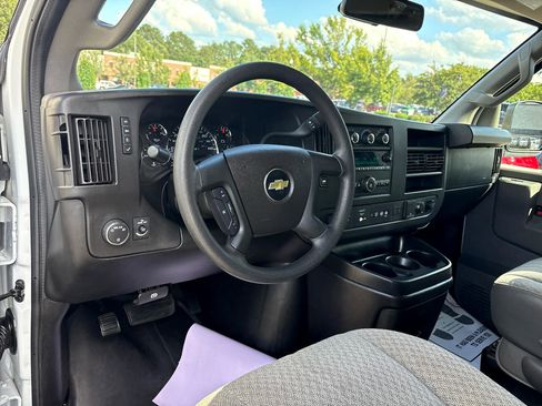 Used 2019 Chevrolet Express 3500 LT w/ LT Preferred Equipment Group image 25
