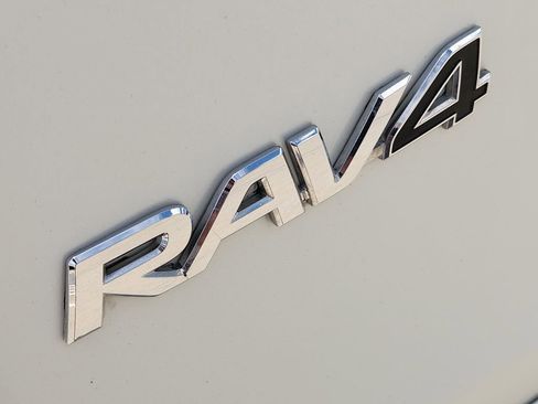Used 2017 Toyota RAV4 Limited w/ Advanced Technology Package FWD image 12