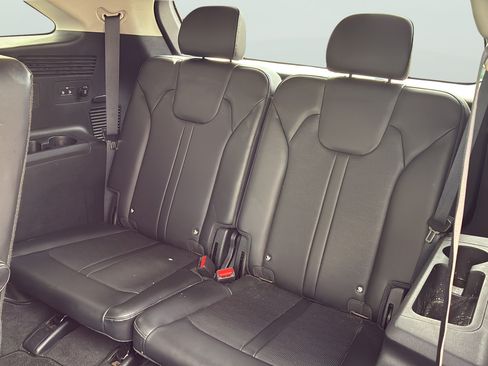 Used 2024 Kia Sorento SX FWD image 27