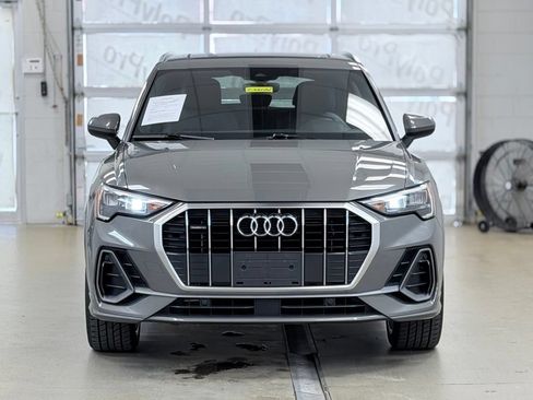 Used 2021 Audi Q3 2.0T Premium w/ Convenience Package AWD/4WD image 2