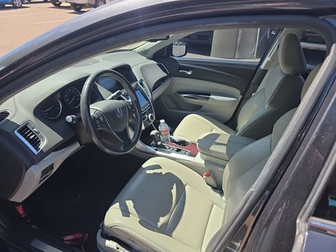 Used 2016 Acura TLX FWD image 5