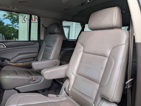 Used 2016 GMC Yukon XL Denali w/ Open Road Package AWD/4WD image 17