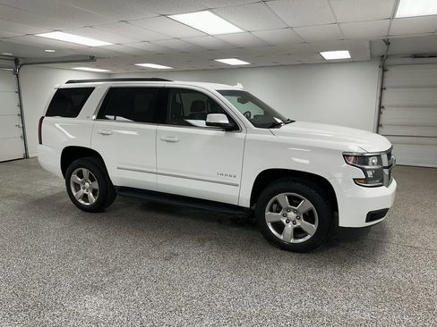 Used 2019 Chevrolet Tahoe LT AWD/4WD image 2