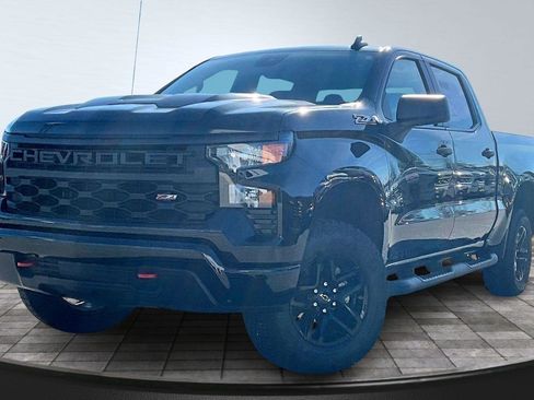 Certified 2025 Chevrolet Silverado 1500 Custom Trail Boss image 1