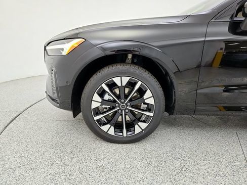 New 2027 Volvo XC60 B5 Plus AWD/4WD image 29