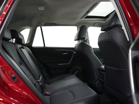 Used 2025 Toyota RAV4 XLE Premium w/ Weather Package AWD/4WD image 13