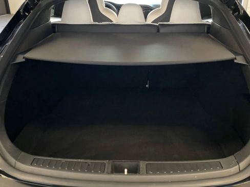 Used 2019 Tesla Model S Standard Range image 8