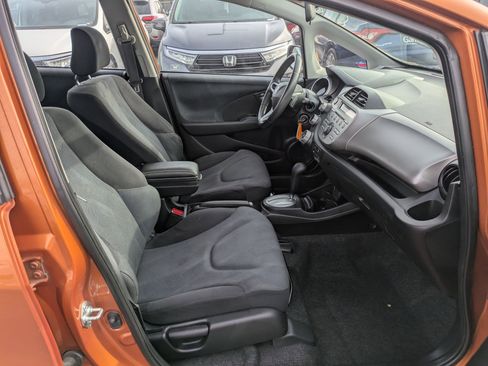 Used 2011 Honda Fit Sport image 29