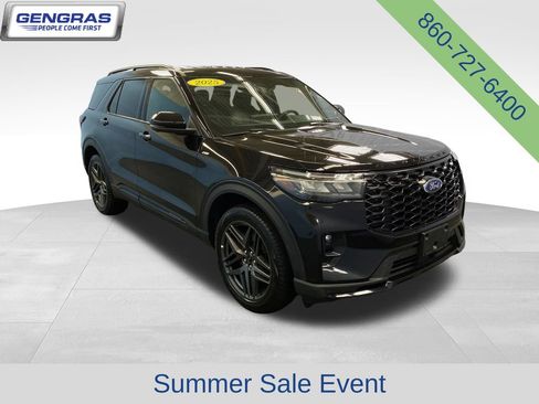 Used 2025 Ford Explorer ST-Line w/ ST-Line Street Pack AWD/4WD image 1