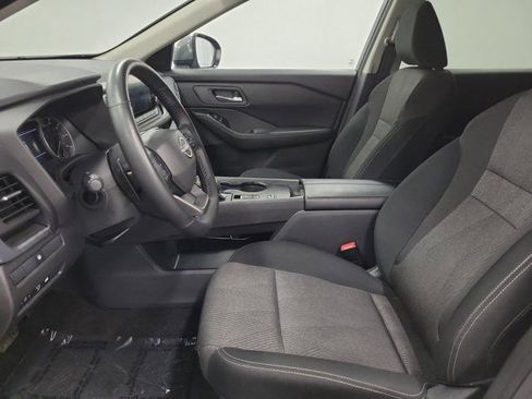 Used 2025 Nissan Rogue SV FWD image 20