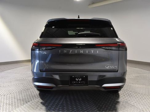 New 2026 INFINITI QX60 Luxe w/ Family Package image 4