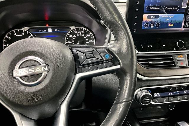Used 2024 Nissan Altima 2.5 SL FWD image 13