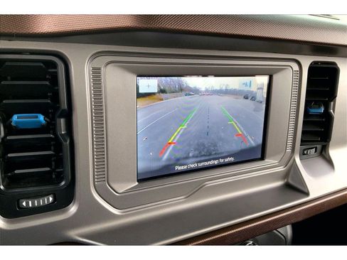 Used 2022 Ford Bronco Outer Banks image 20