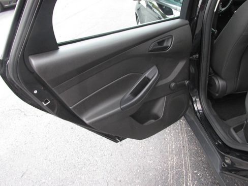 Used 2016 Ford Focus S FWD image 12