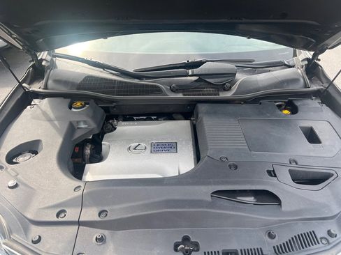 Used 2014 Lexus RX 450h AWD image 40