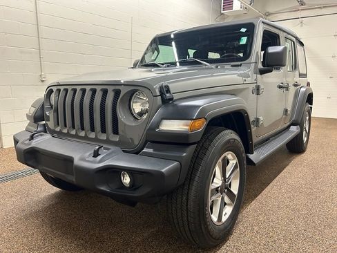 Used 2022 Jeep Wrangler Unlimited Sport AWD/4WD image 5