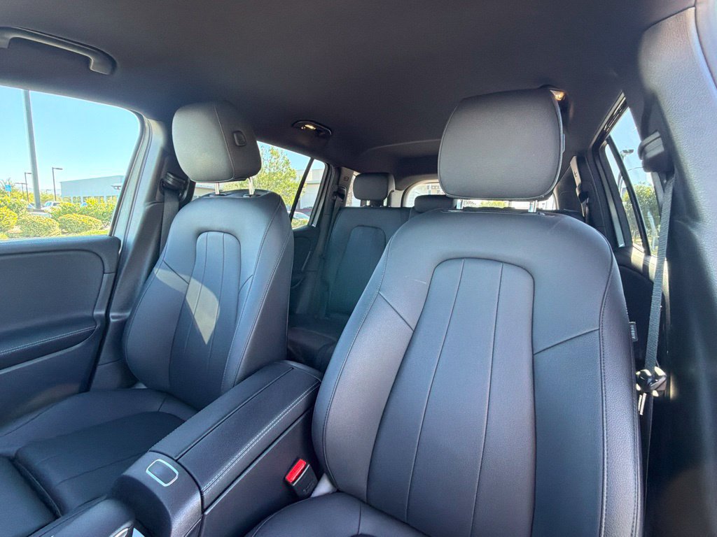 Used 2023 Mercedes-Benz EQB 300 4MATIC image 22