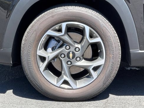 Used 2026 Chevrolet Trax LT w/ Sunroof Package FWD image 42