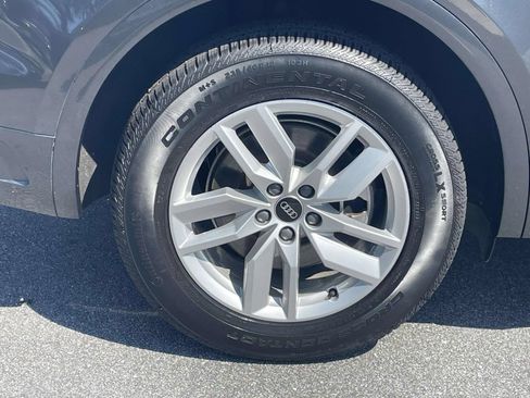 Certified 2023 Audi Q5 2.0T Premium w/ Convenience Package AWD/4WD image 9