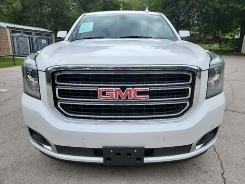 Used 2020 GMC Yukon XL SLE w/ SLE Value Package RWD image 2