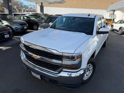 Used 2018 Chevrolet Silverado 1500 LT RWD image 4