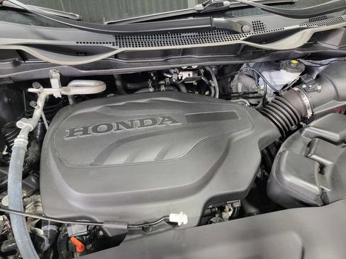 Certified 2023 Honda Odyssey EX image 32