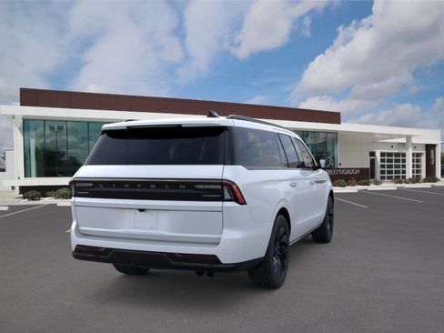 New 2025 Lincoln Navigator L Reserve w/ Jet Appearance Package AWD/4WD image 8