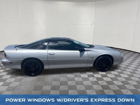 Used 1999 Chevrolet Camaro Z28 w/ SS Performance/Appearance Pkg RWD image 6