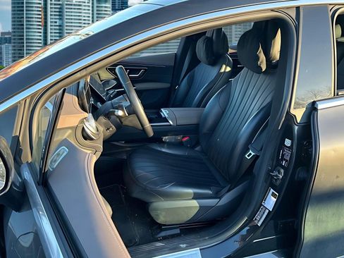 Used 2023 Mercedes-Benz EQS 450+ Sedan image 28