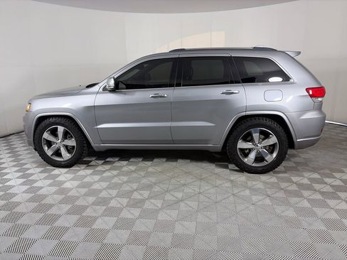 Used 2016 Jeep Grand Cherokee Overland image 4