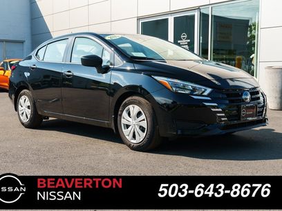 New 2025 Nissan Versa S w/ Trunk Package