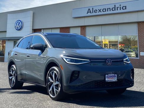 Used 2023 Volkswagen ID.4 Pro S image 1