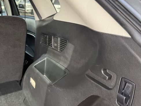 Used 2024 Ford Edge SEL image 26