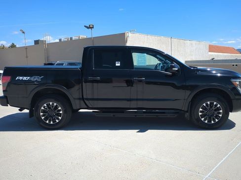 Used 2021 Nissan Titan PRO-4X w/ Pro-4x Convenience Package AWD/4WD image 5