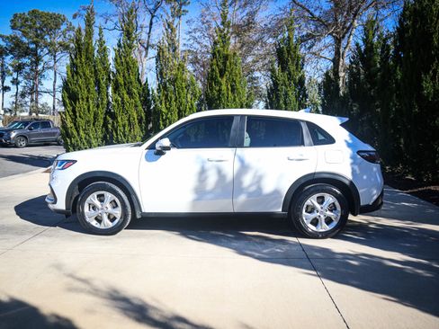Certified 2023 Honda HR-V LX image 7