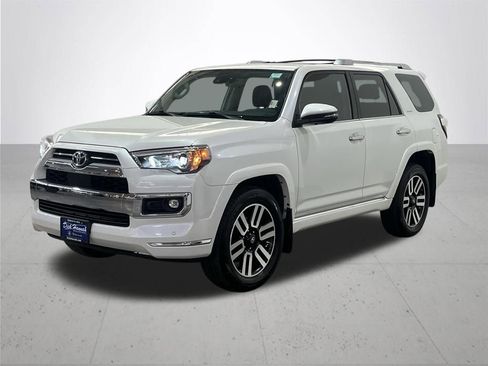 Used 2021 Toyota 4Runner Limited AWD/4WD image 2