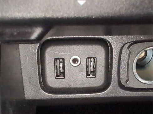 Certified 2022 Buick Encore Preferred image 32