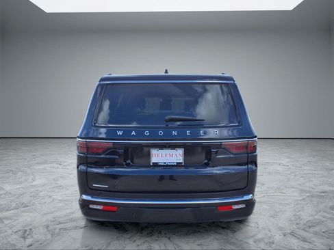 Used 2023 Jeep Wagoneer 4WD w/ Premium Group I image 6