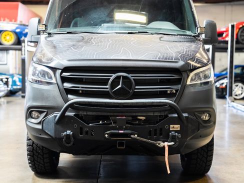 Used 2021 Mercedes-Benz Sprinter 2500 w/ Premium Plus Package image 13