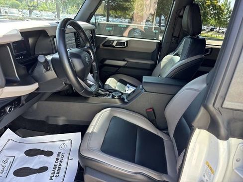Used 2023 Ford Bronco Wildtrak AWD/4WD image 15