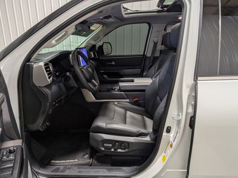 Used 2023 Toyota Sequoia Limited image 17