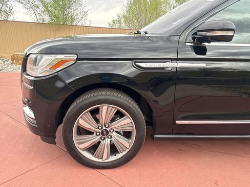 Used 2018 Lincoln Navigator Reserve w/ Technology Package image 35