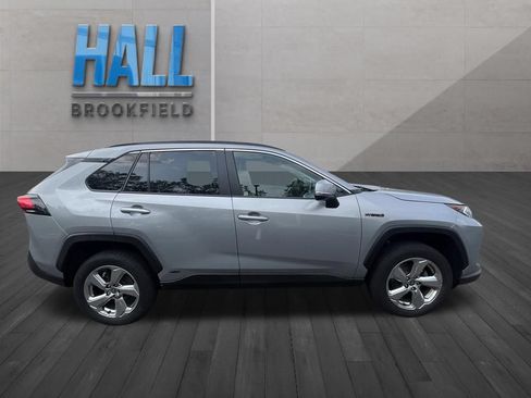 Used 2021 Toyota RAV4 XLE Premium AWD/4WD image 6