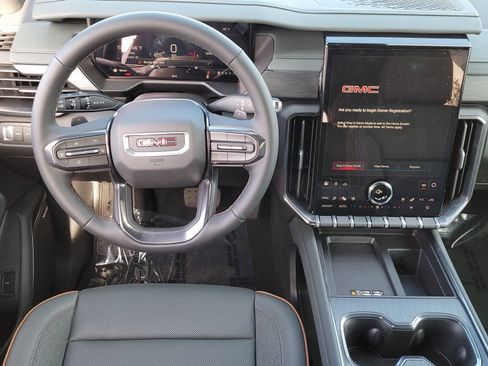 New 2026 GMC Acadia AT4 w/ Luxury Package AWD/4WD image 9