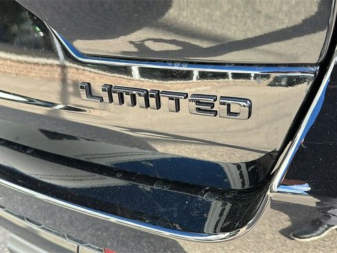 New 2025 Jeep Grand Cherokee Limited w/ Black Appearance Package image 11