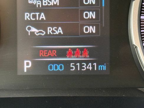 Used 2021 Toyota RAV4 XLE AWD/4WD image 13