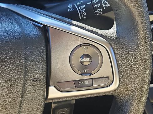 Used 2018 Honda CR-V LX image 16