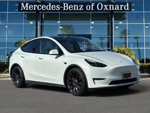 Used 2022 Tesla Model Y Performance AWD/4WD image 2