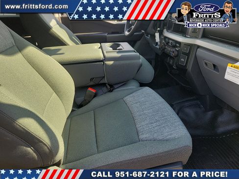 Used 2026 Ford F550 4x4 Crew Cab Super Duty image 17