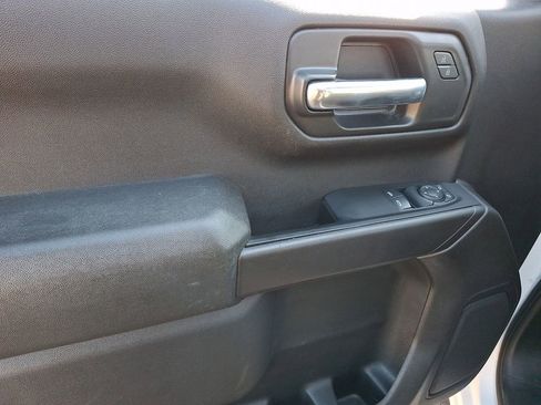 Used 2024 GMC Sierra 1500 Pro w/ Convenience Package image 11